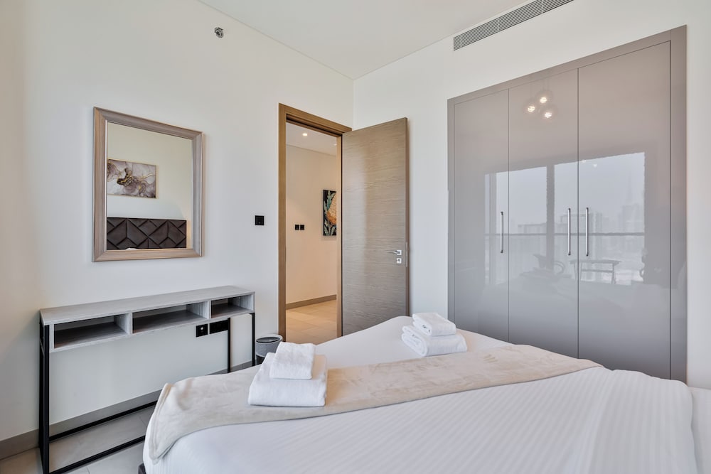 Pvh Serene 1Br Sobha Waves — 4-Star Luxury Hotel in Dubai, United Arab Emirates
