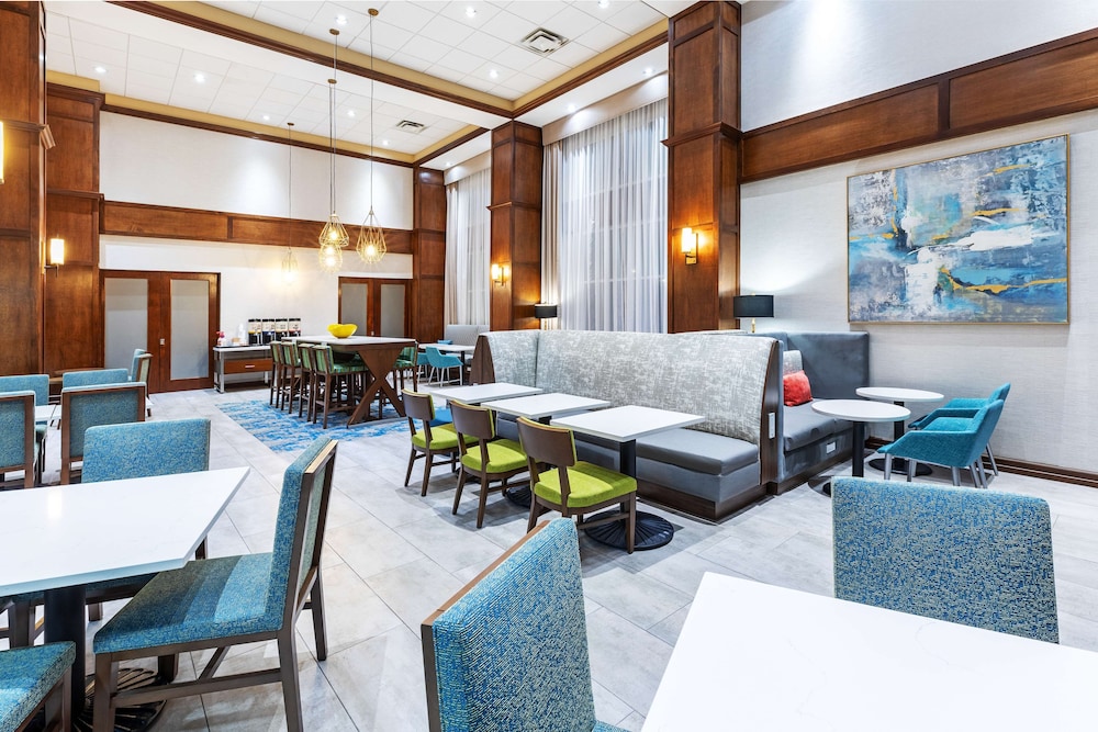 Hampton Inn & Suites Houston Heights I 10 - photo 2