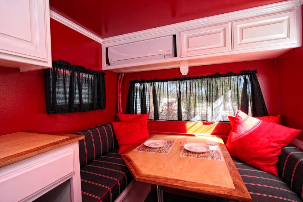 Palm Canyon Hotel & RV Resort - photo 52