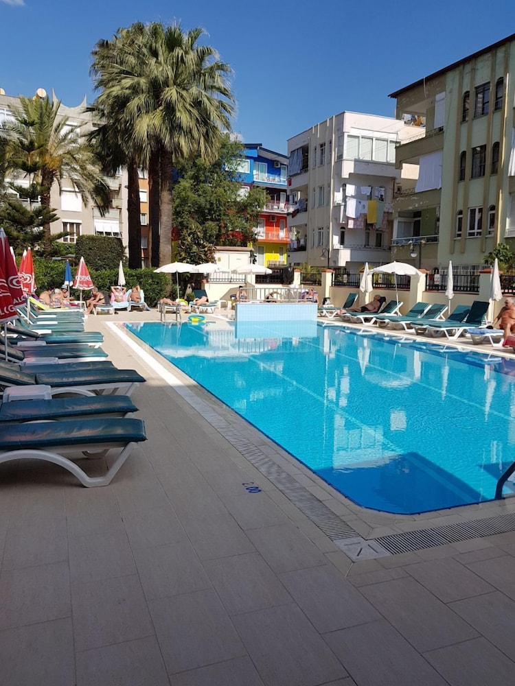 Blue Heaven Apart Hotel in Alanya, Turkey