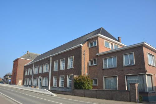 Kloosterstraat40 — hotel in Zottegem