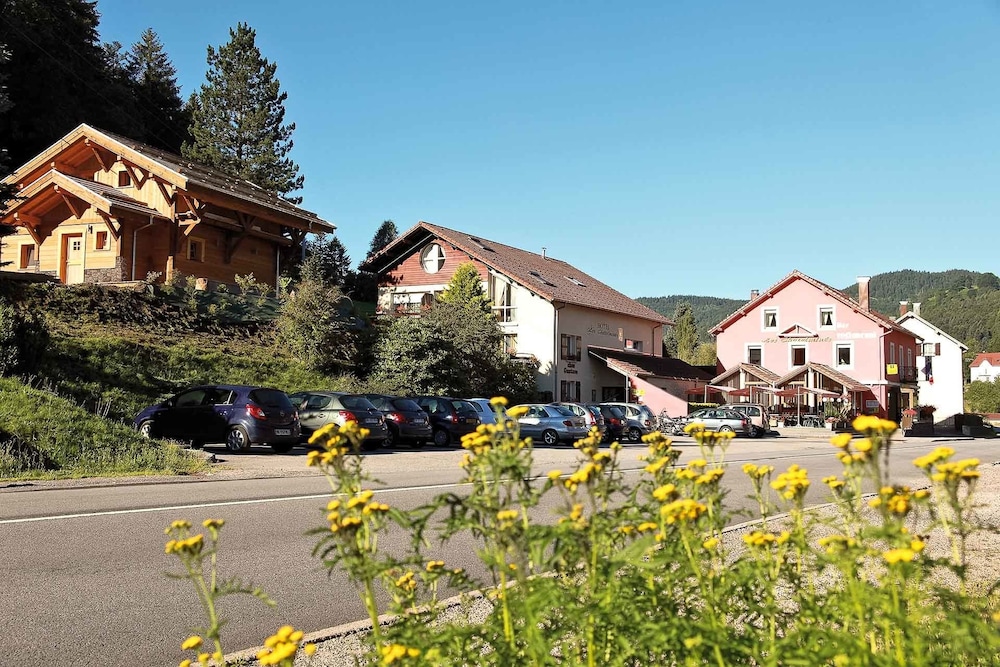 Les Chatelmines Restaurant Chez Gustave — La Bresse