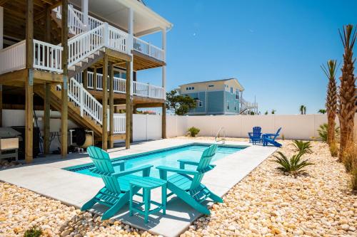 All Decked Out by Oak Island Accommodations - photo 33