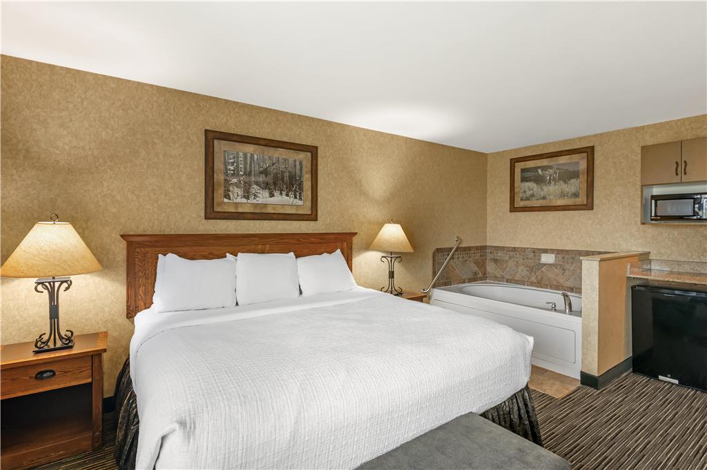 Best Western Plus Kelly Inn & Suites - photo 77