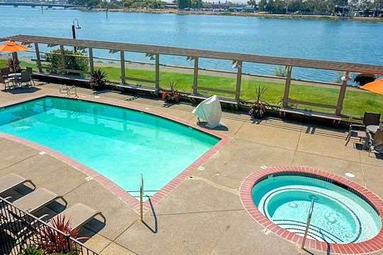 Executive Inn & Suites Embarcadero Cove in Oakland, United States