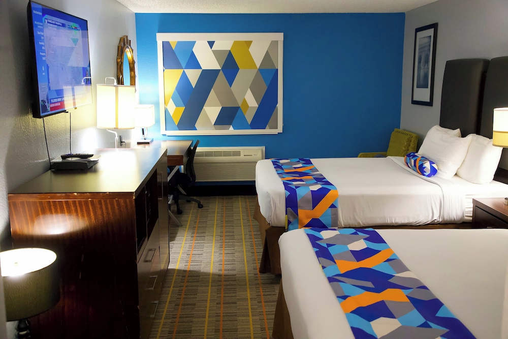 Super 8 by Wyndham Parsons - photo 10