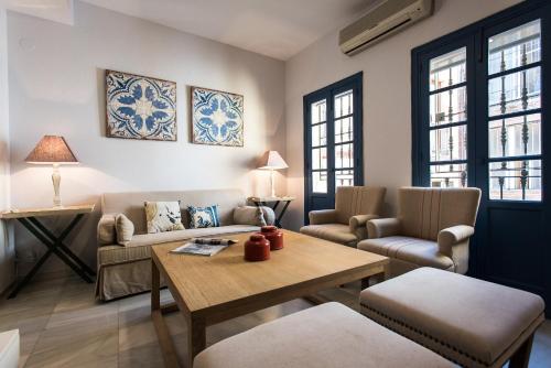 Hommyhome Cerrajería — 4-Star Luxury Hotel in Sevilla, Spain