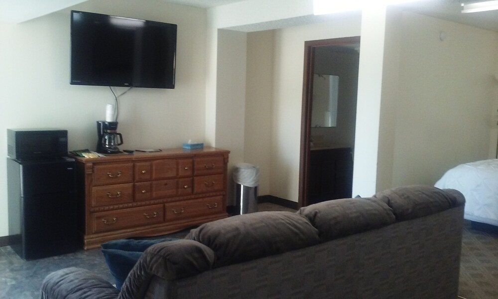 Colonial Mountain Inn - photo 19