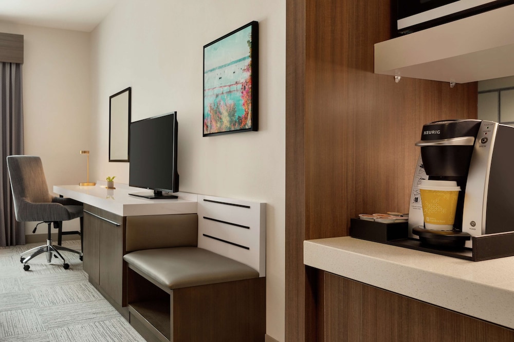 Hilton Garden Inn Seattle Airport - photo 12