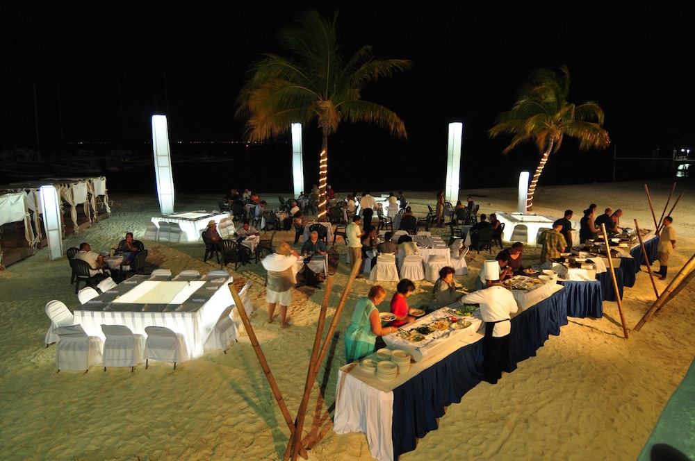 Food court