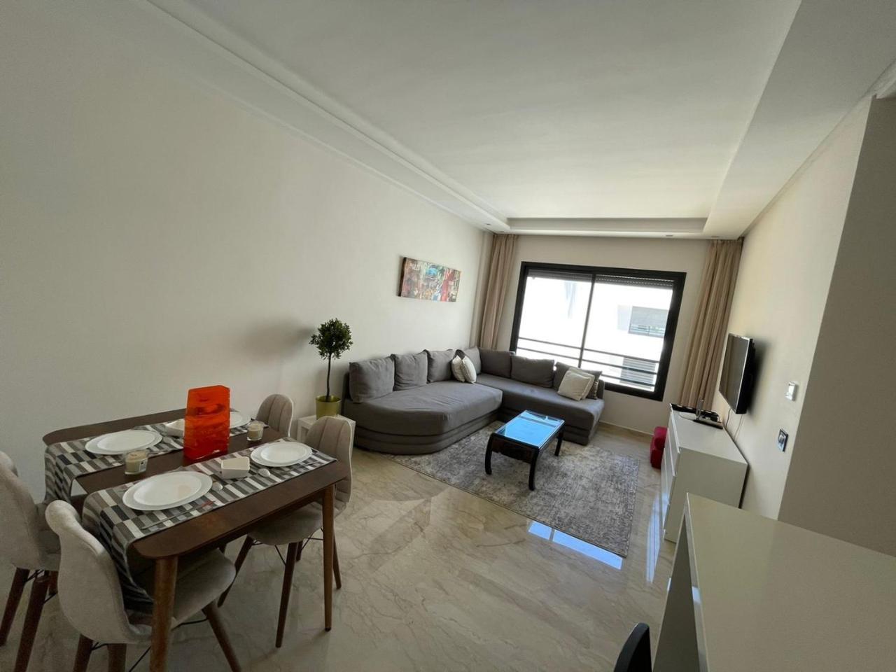 Suite Appartement Bourgogne 2 Pièces — 4-Star Luxury Hotel in Casablanca, Morocco