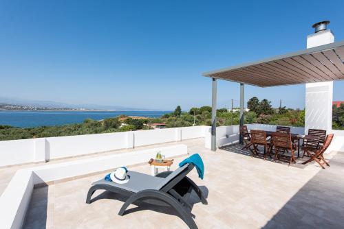 Villa Kiara — 4-Star Luxury Hotel in Stavros, Greece