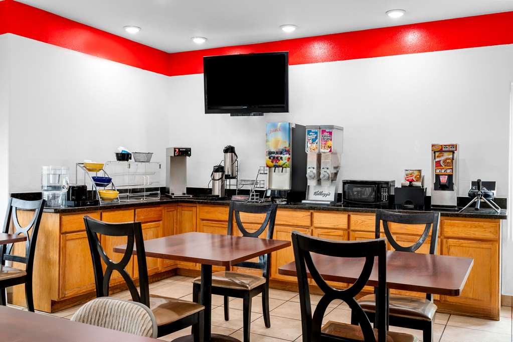 Econo Lodge Panguitch near Bryce Canyon - photo 33