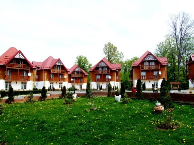 Monterai Resort — hotel in Brasov