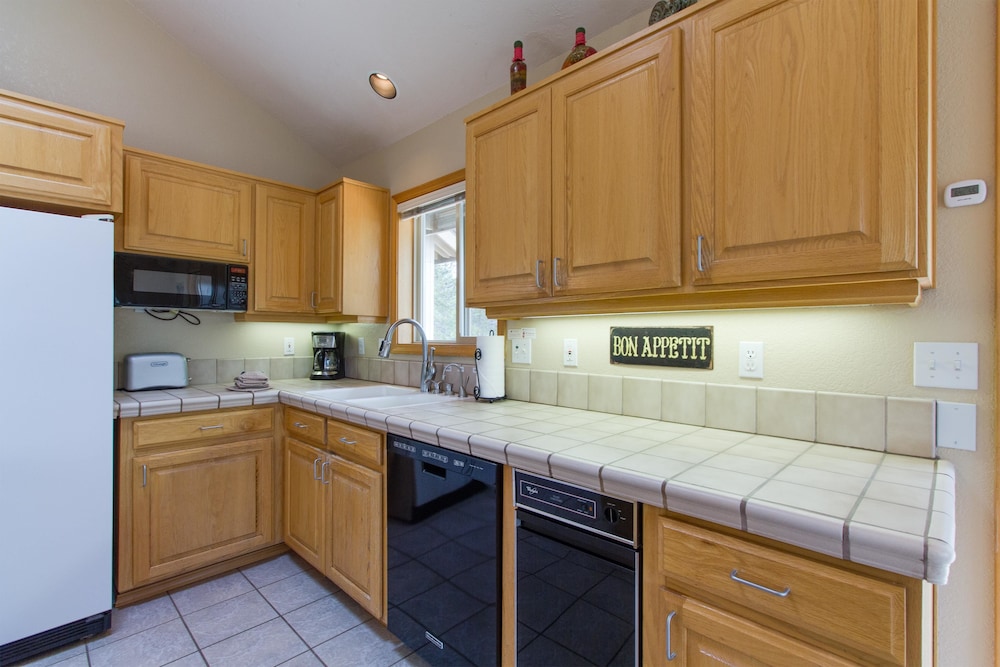 White Elm 30 - photo 6