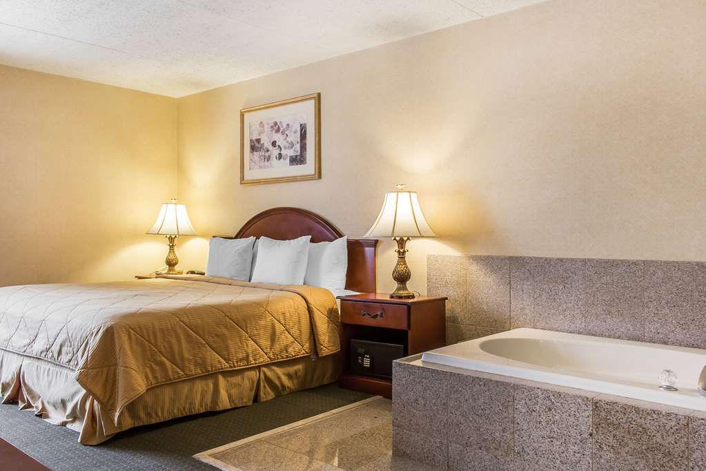 Quality Inn Hackettstown Long Valley - photo 18