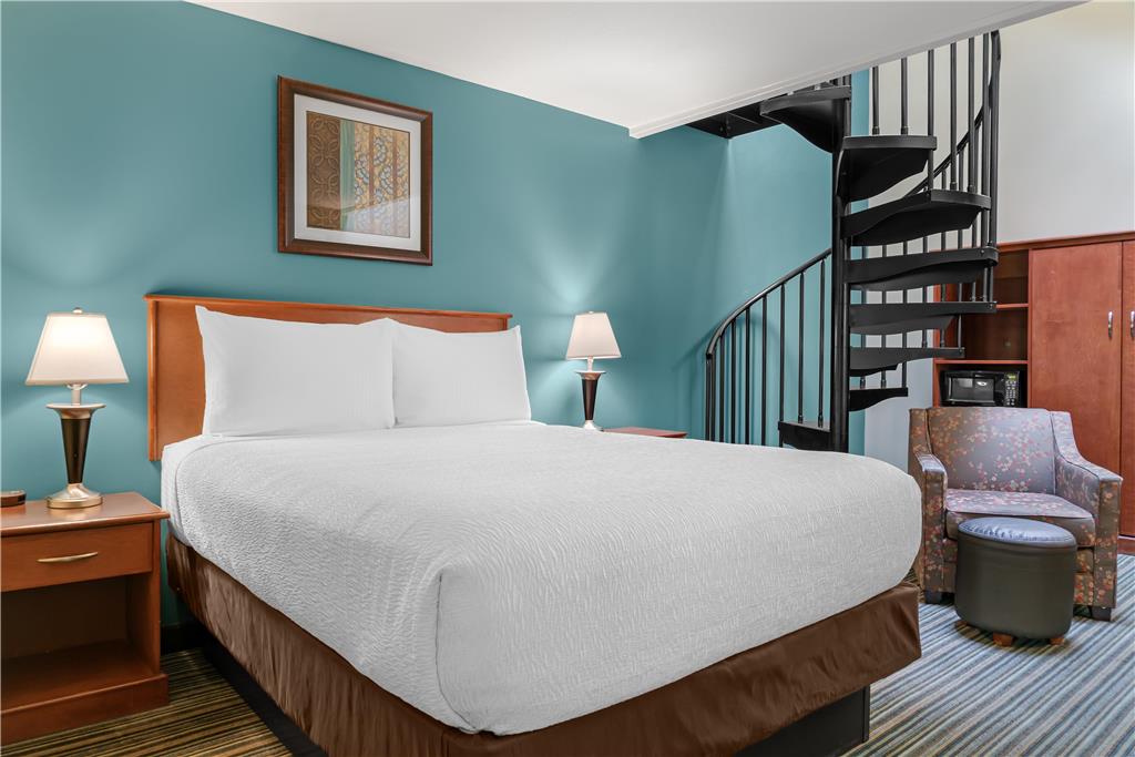 Best Western Plus Traverse City - photo 11