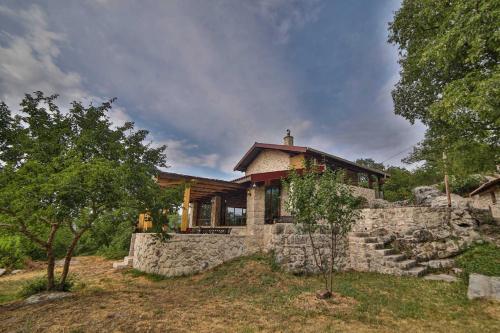 Royal Villa Ana — 4-Star Luxury Hotel in Cetinje, Montenegro