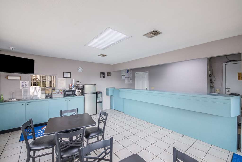 Americas Best Value Inn Giddings - photo 23