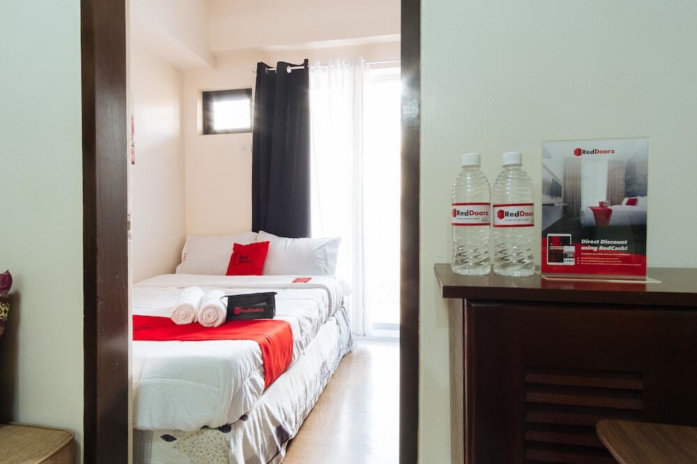 Mickey and Minnie Mouse Unit 537 Albergo — Baguio — photo 3