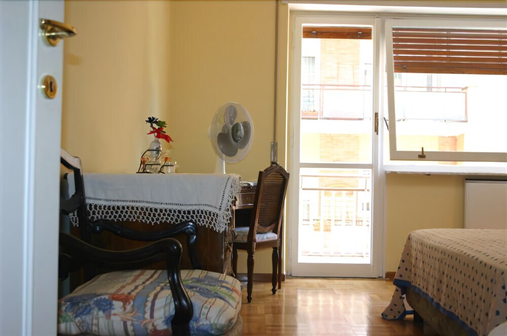 Vacanze Al Fleming - carbon neutral hotel in Rome
