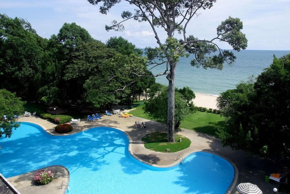 Purimas Beach Hotel & Spa in Ban Chang, Thailand