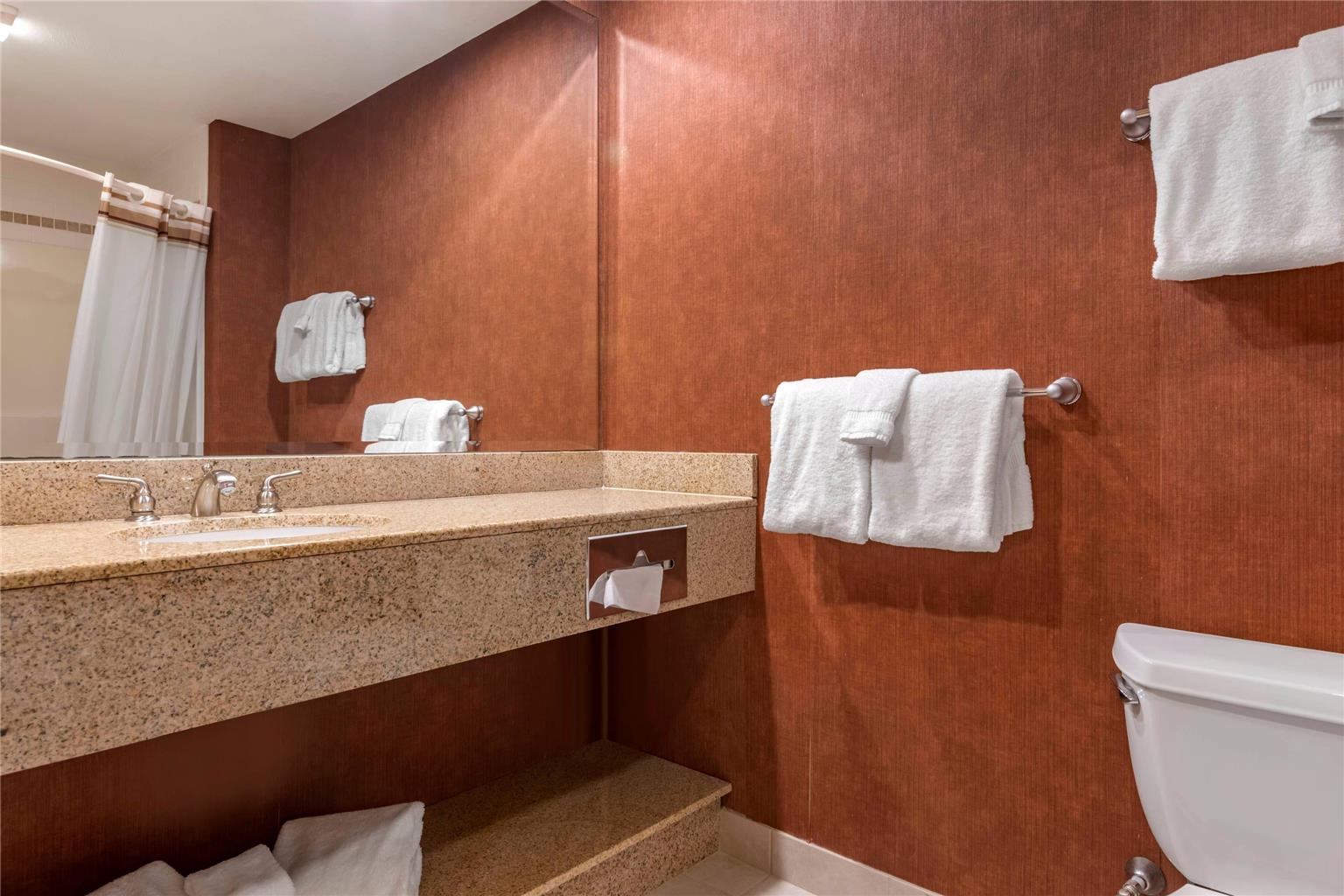 Mountain Edge Suites at Sunapee an Ascend Collection Hotel - photo 26