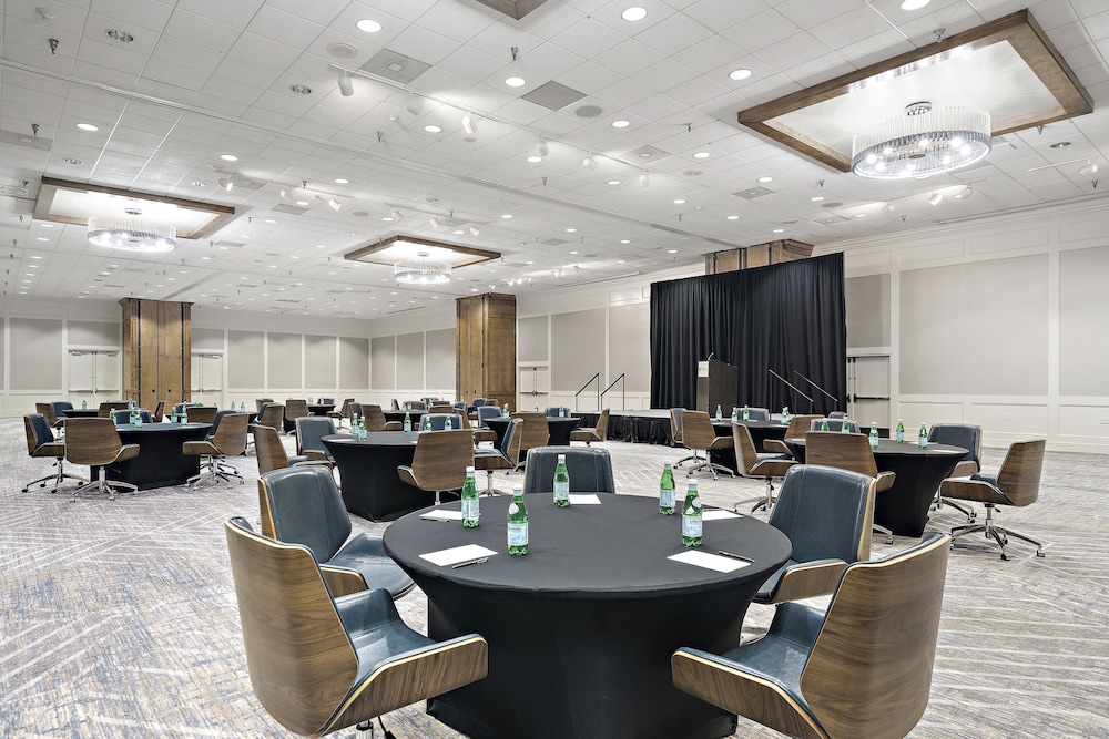Hilton College Station & Conference Center - photo 76
