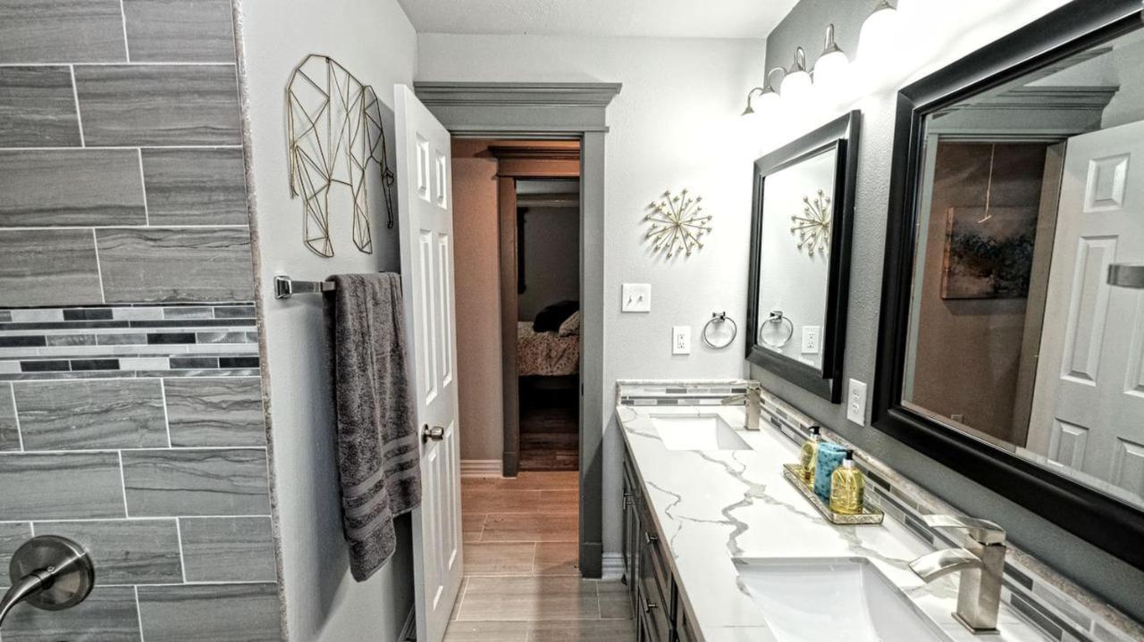 3Bdrm 2Bath 5Beds NRG Medical Center Galleria Missouri City - photo 27