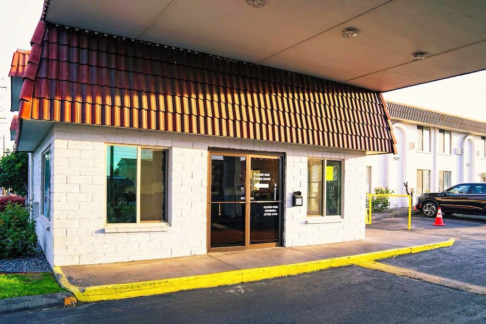 Hermiston Inn & Suites - featured photo