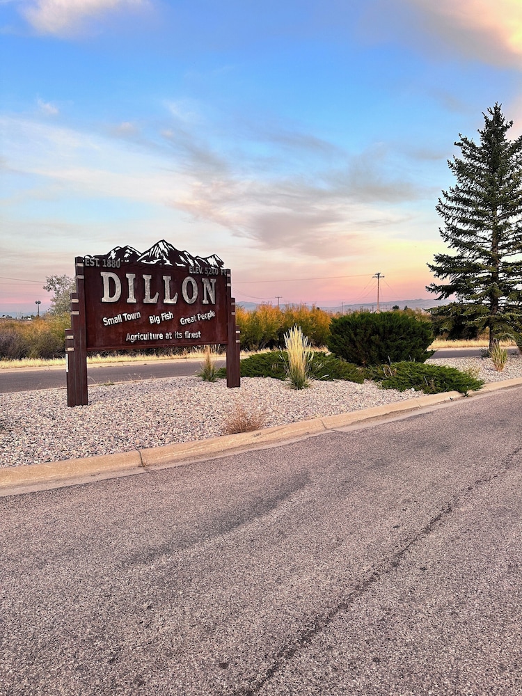 Beaverhead Lodge Dillon - photo 26