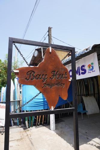 Bay Hut - carbon neutral hotel in Unknown City