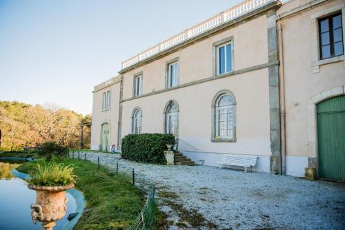 Domaine de Gondal demeure de charme — hotel in Palaja