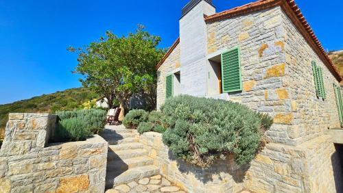 Uzun Ev Architectural Gem Contemporary Rustic Villa with Stunning Valley View — 4-Star Luxury Hotel in Datca, Turkey
