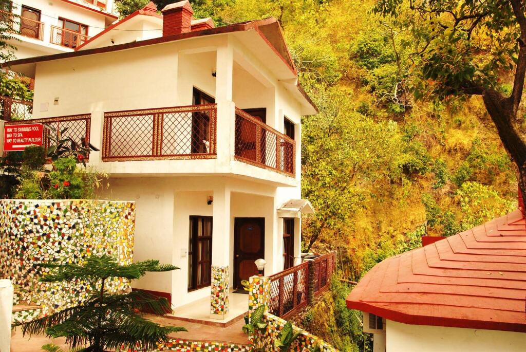 Ganga Beach Resort in Rishikesh, India