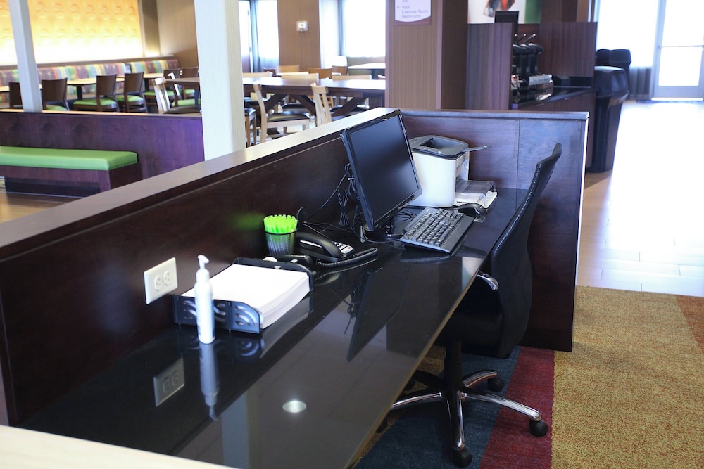 Fairfield Inn & Suites East Grand Forks - photo 19