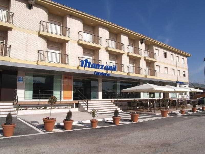 Hotel Manzanil — Loja