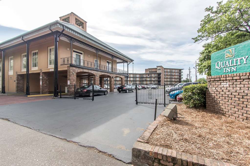 Quality Inn Downtown Historic District - photo 2