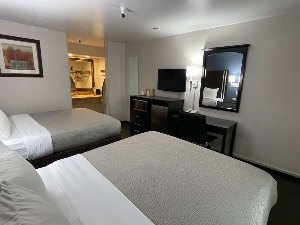 Quality Inn Ontario Airport Convention Center - photo 12