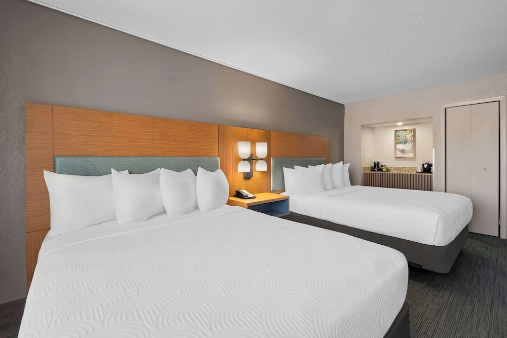 Country Inn & Suites by Radisson Coon Rapids MN - photo 34