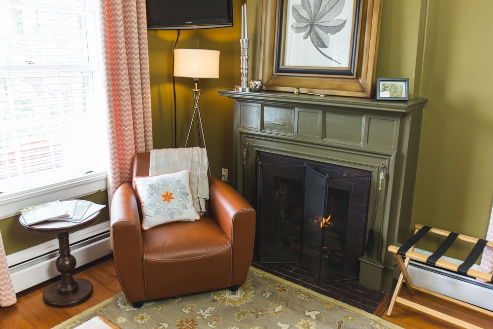 The Applewood Manor - photo 43