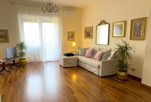Elegant Apartment in City Center — 4-Star Luxury Hotel in Cagliari, Italy