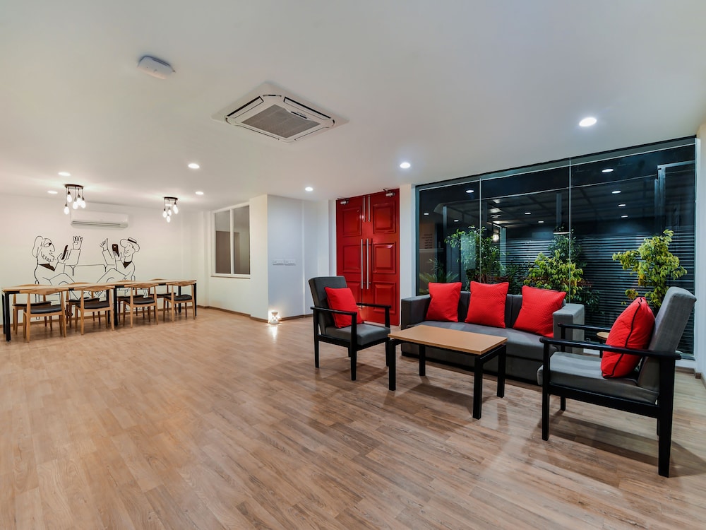 OYO Townhouse 079 Sector 46
