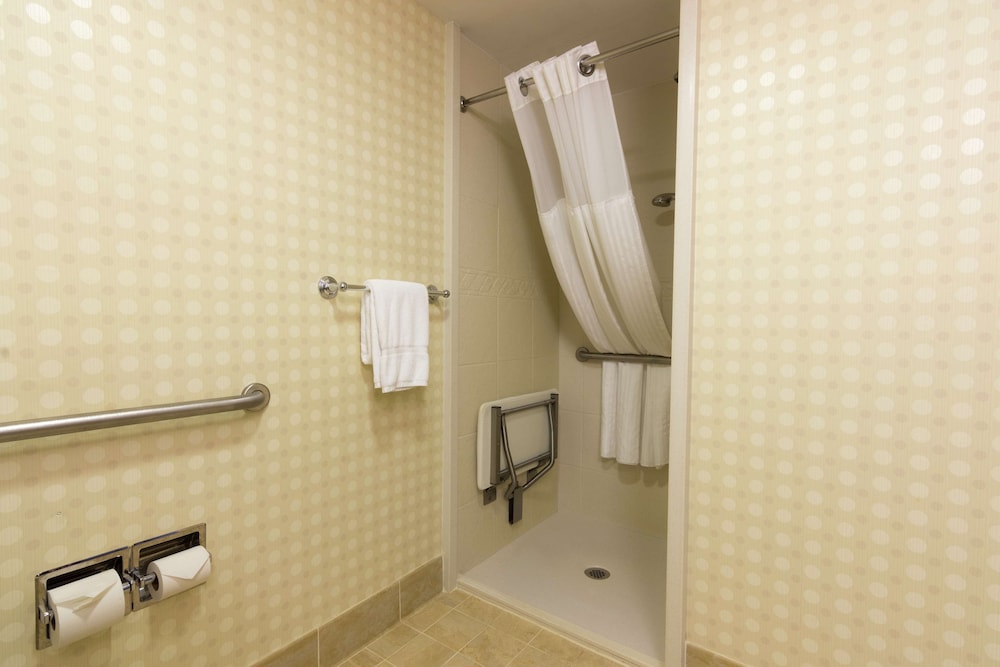 Hilton Garden Inn Bangor - photo 42