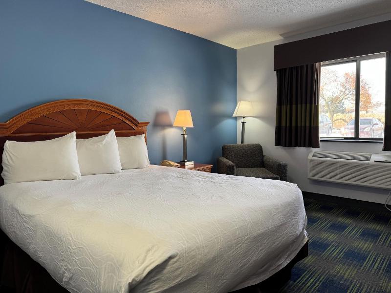 South Ridge Inn - photo 8