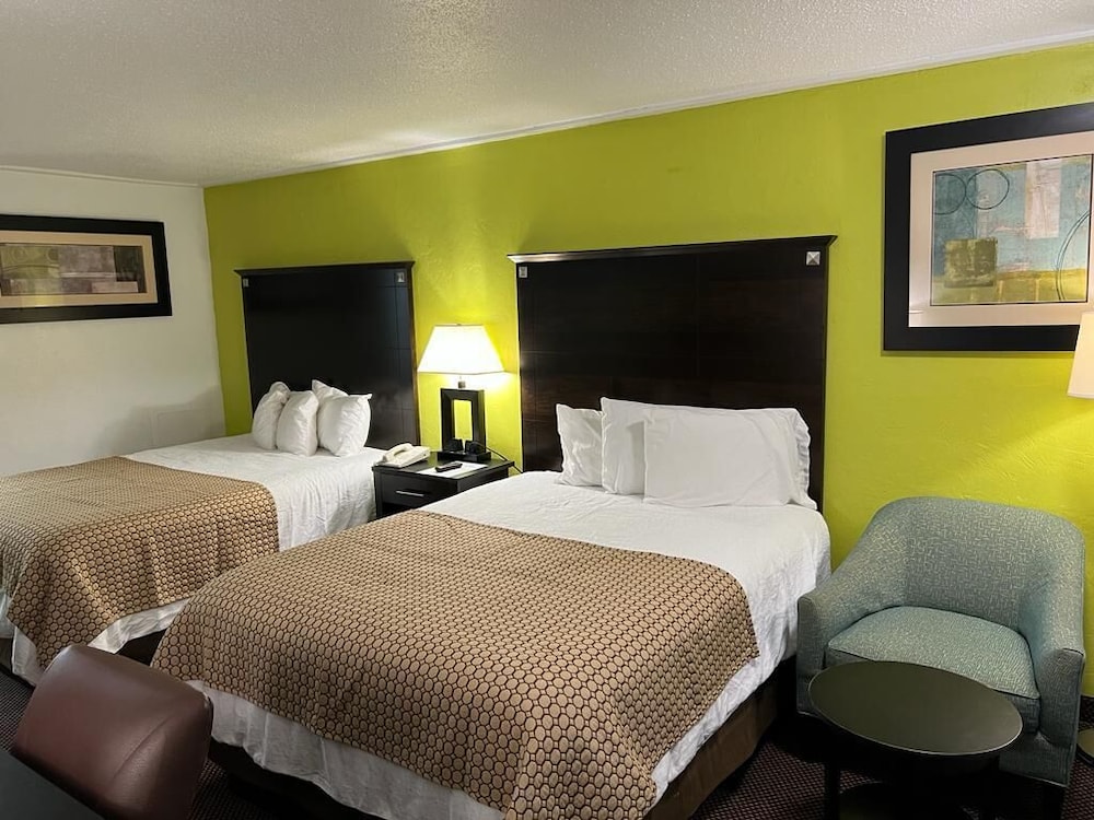 Driftwood Inn - photo 5