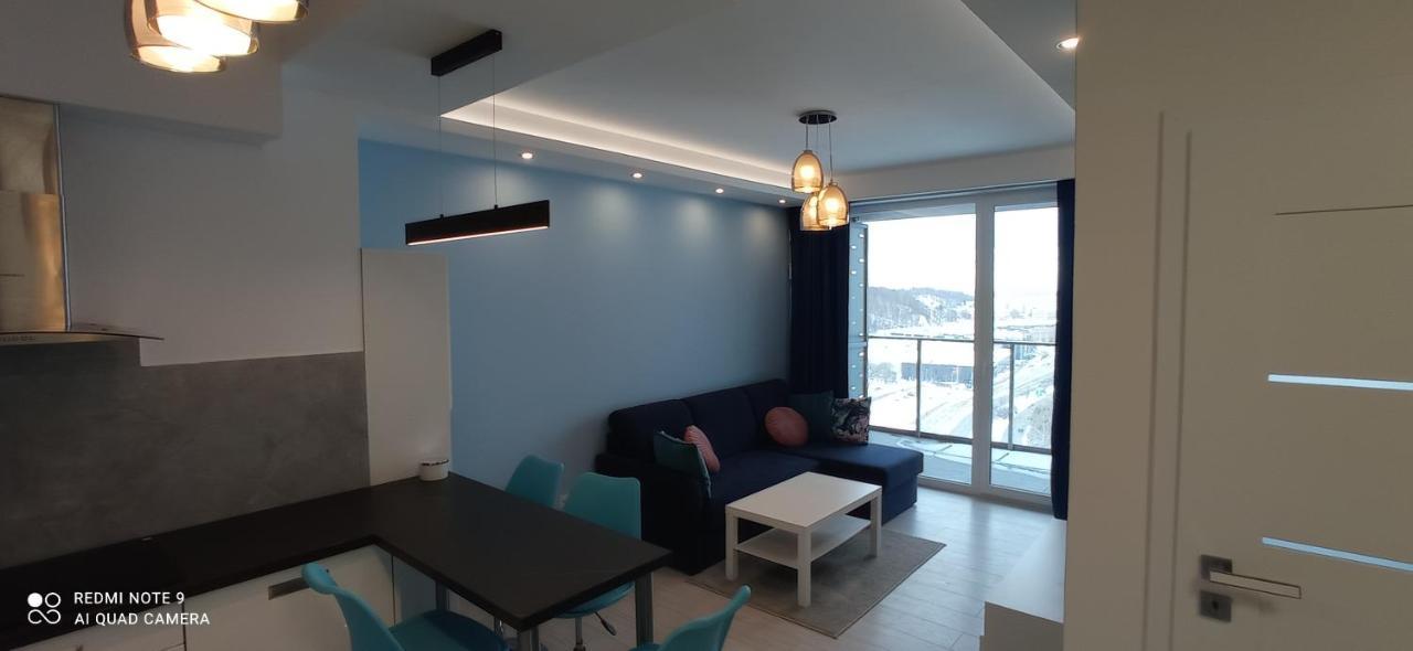 Apartament Z Widokiem Na Panorame Gdyni W Modern Tower Atal in Gdynia, Poland