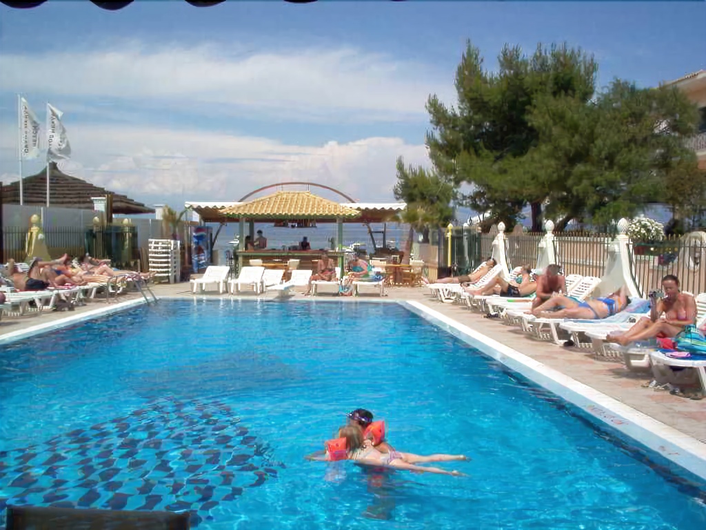 Caravel Pool - carbon neutral hotel in Corfu