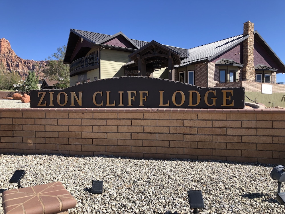 Zion Cliff Lodge - photo 131