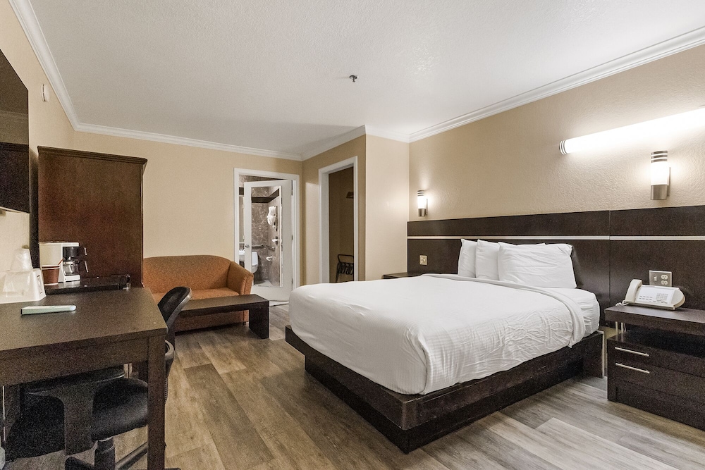 Country Inn Sonora - photo 18